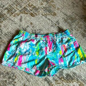 Lilly Pulitzer women’s size small Luxletic shorts